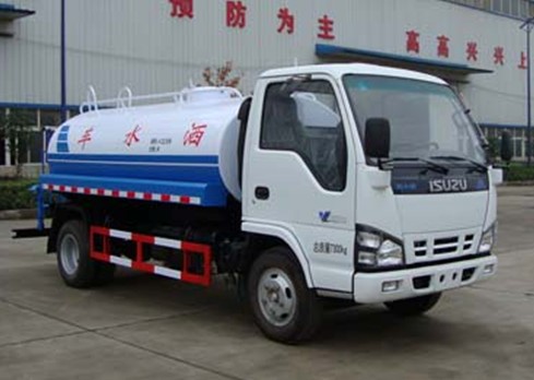 慶鈴五十鈴5噸綠化灑水車(chē)廠(chǎng)家價(jià)格