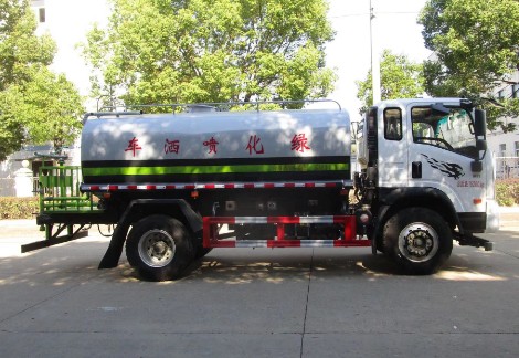 國(guó)六重汽王牌12方灑水車 國(guó)六重汽王牌12方灑水車